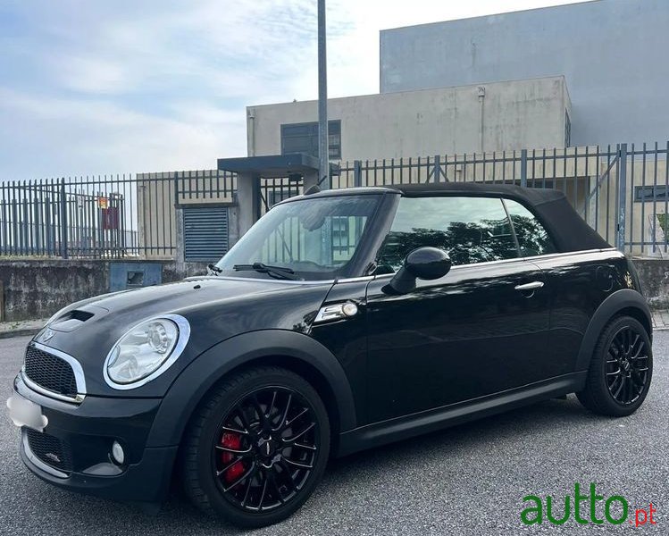 2010' MINI John Cooper Works photo #4