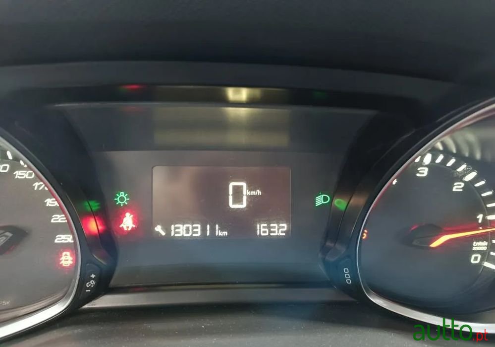 2018' Peugeot 308 Sw photo #3