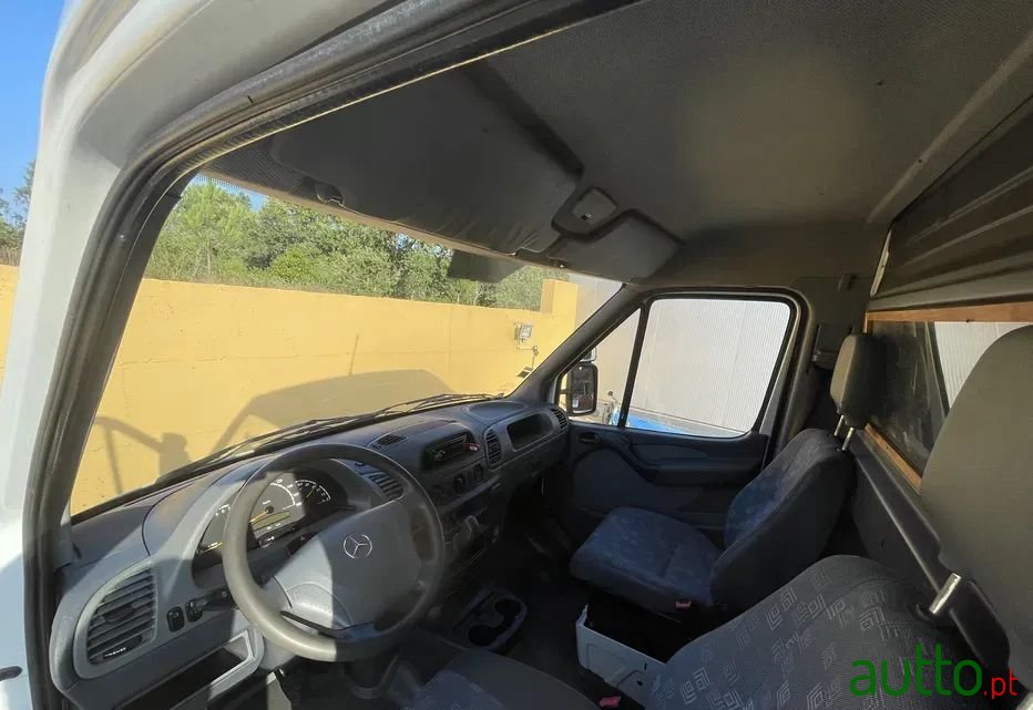 2005' Mercedes-Benz Sprinter photo #3