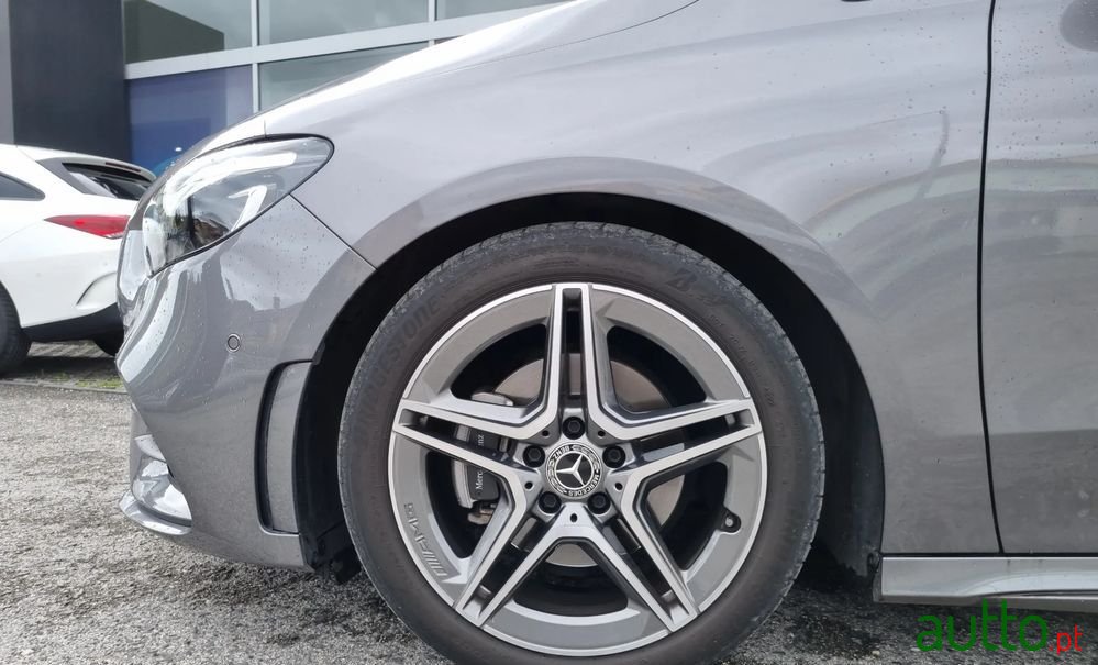 2023' Mercedes-Benz Classe B D Amg Line Aut. photo #5