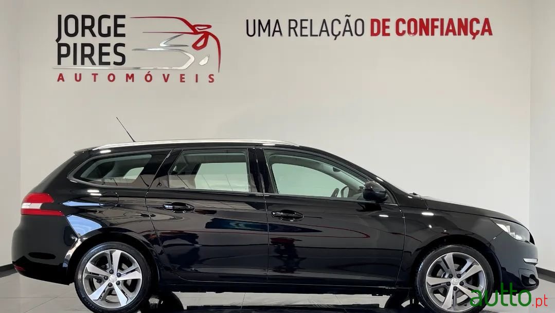 2014' Peugeot 308 Sw photo #3