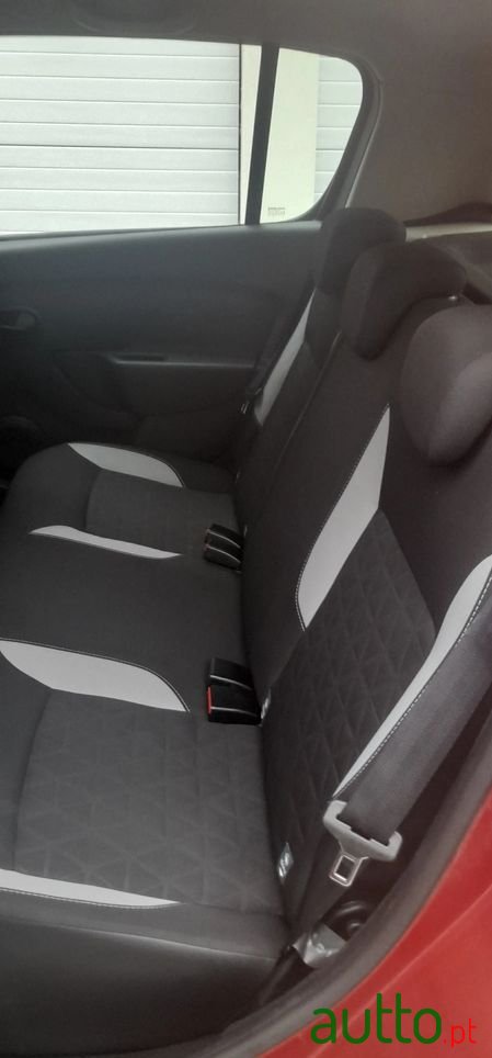 2015' Dacia Sandero 1.5 Dci Stepway photo #6