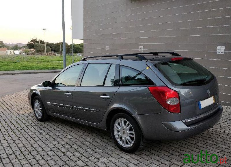 2006' Renault Laguna Break photo #2