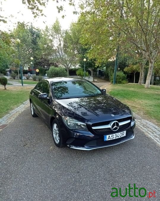2018' Mercedes-Benz Cla-180 photo #3