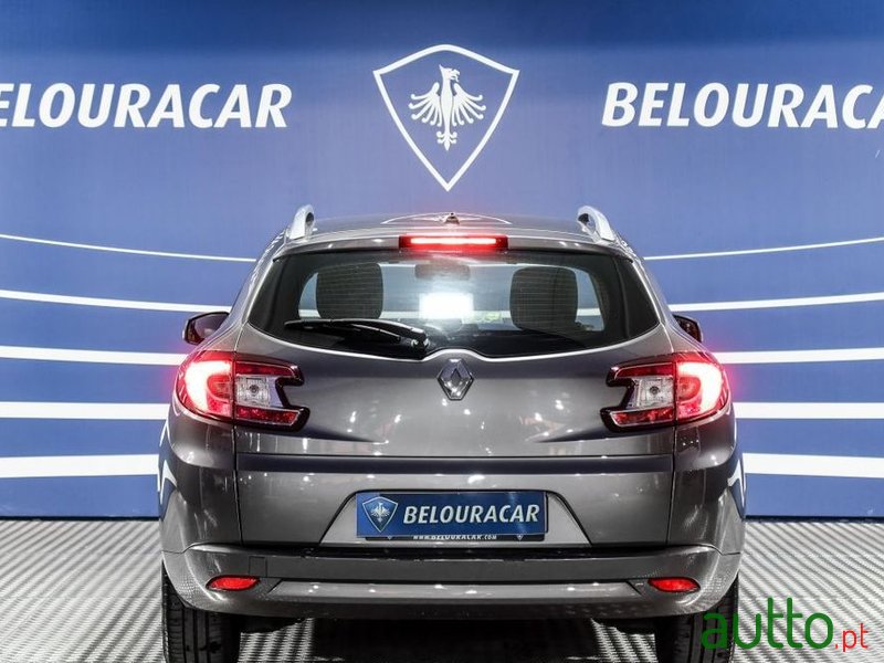 2014' Renault Megane Break photo #4