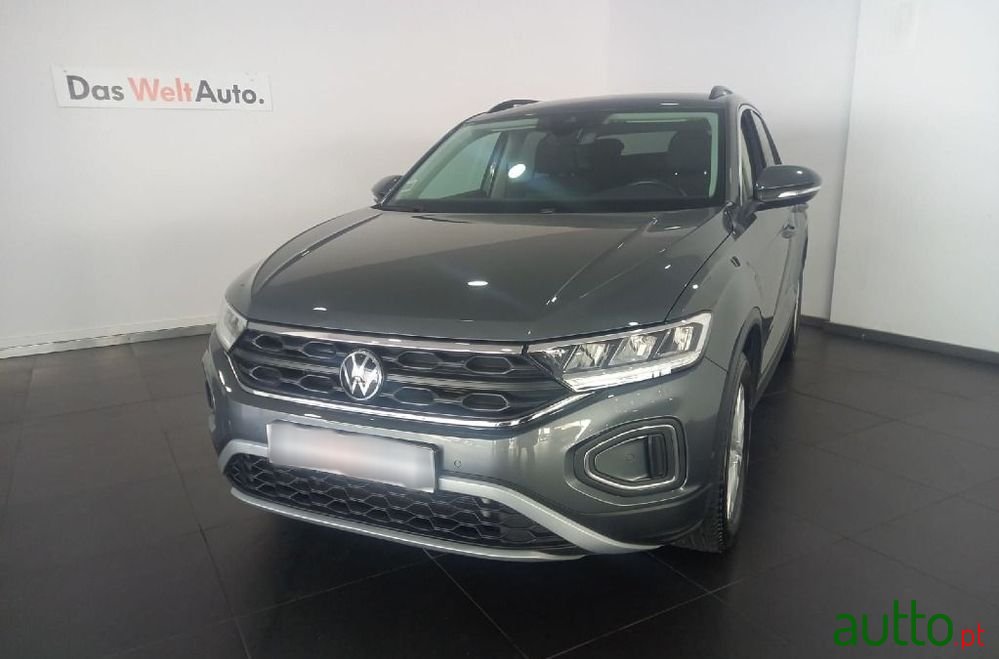 2023' Volkswagen T-Roc 1.0 Tsi Life photo #2