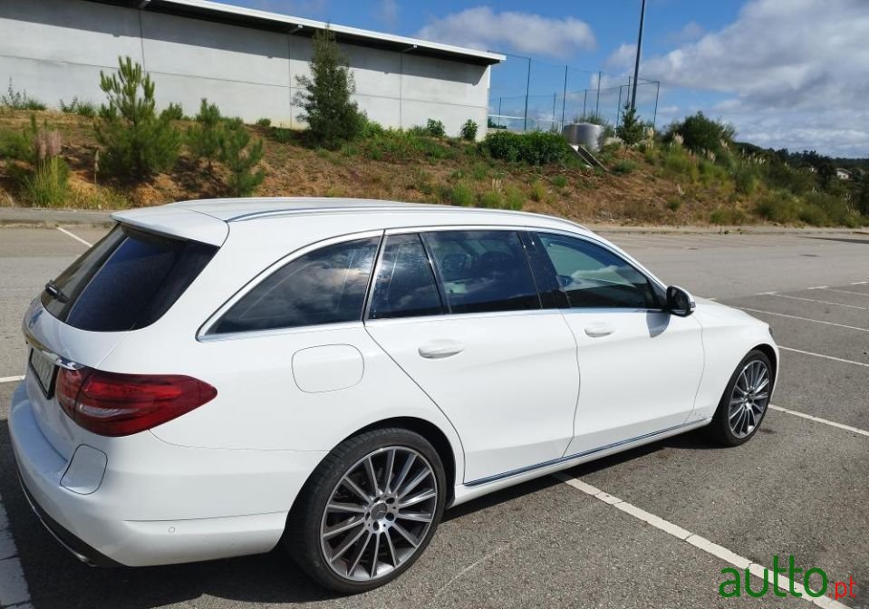2015' Mercedes-Benz C-350 photo #2
