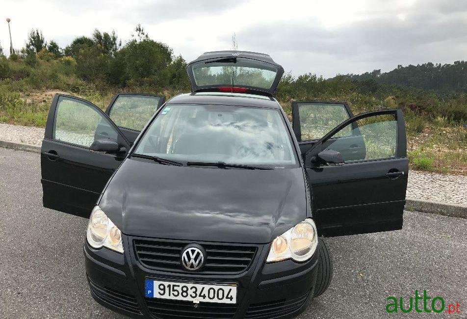2007' Volkswagen Polo Trendline 1.4 Tdi photo #2