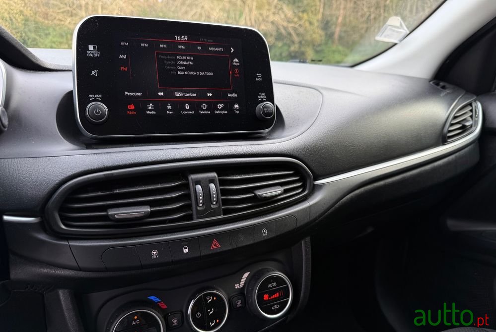 2019' Fiat Tipo photo #5