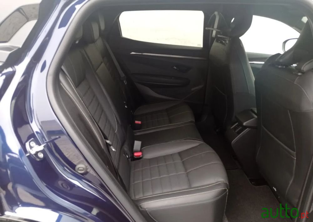 2022' Renault Megane E-Tech photo #6