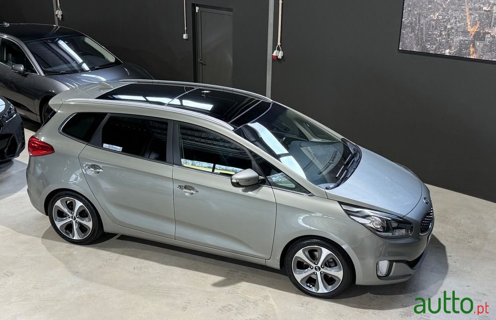 2016' Kia Carens 1.7 Crdi Isg Tx 7Dct photo #1