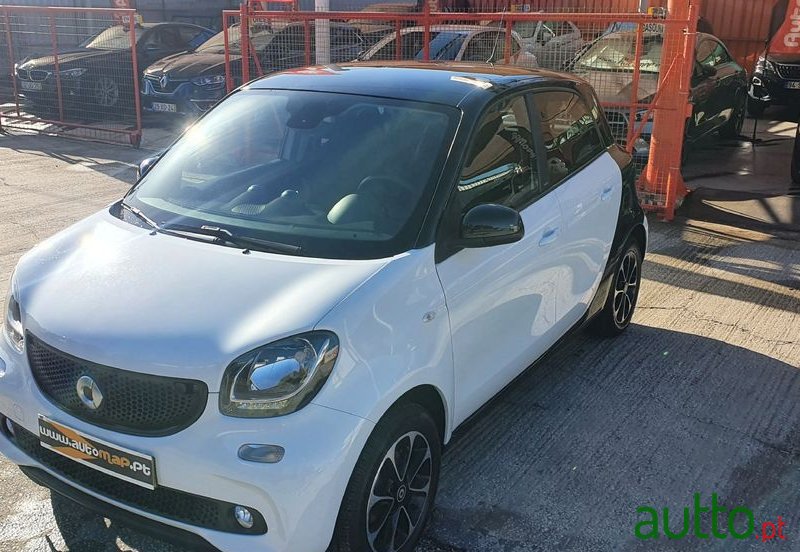 2016' Smart Forfour photo #5