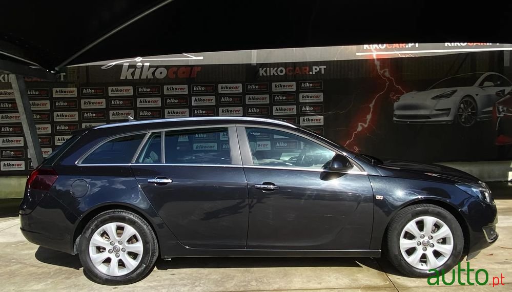 2016' Opel Insignia Sports Tourer photo #3
