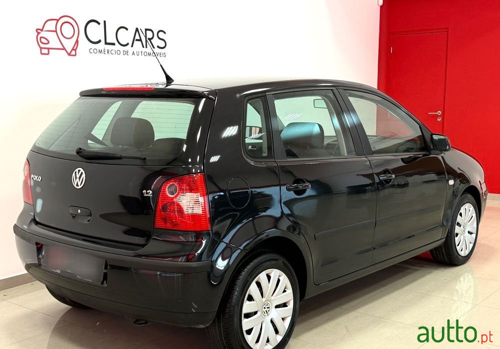 2005' Volkswagen Polo photo #2