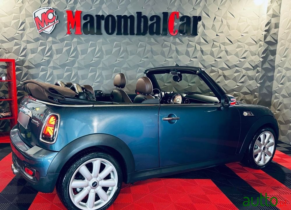 2010' MINI Cooper S photo #3