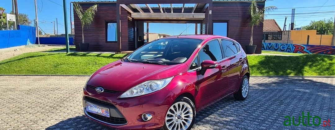 2011' Ford Fiesta photo #1