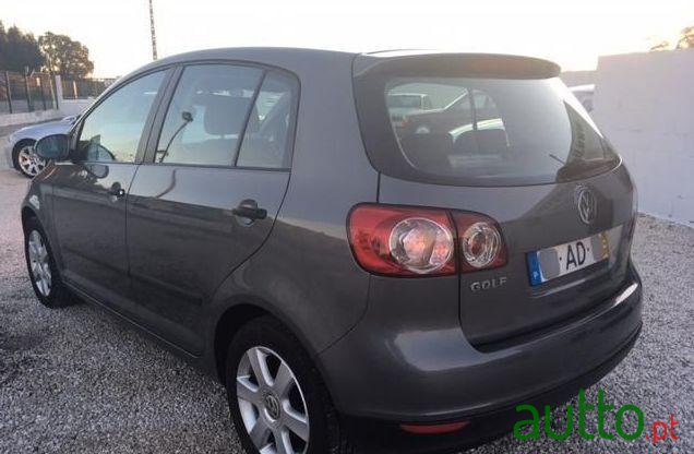 2005' Volkswagen Golf Plus photo #2