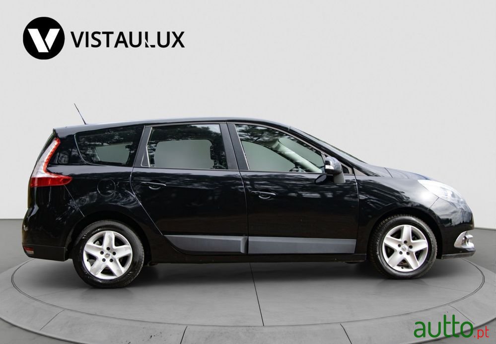 2013' Renault Grand Scenic photo #3