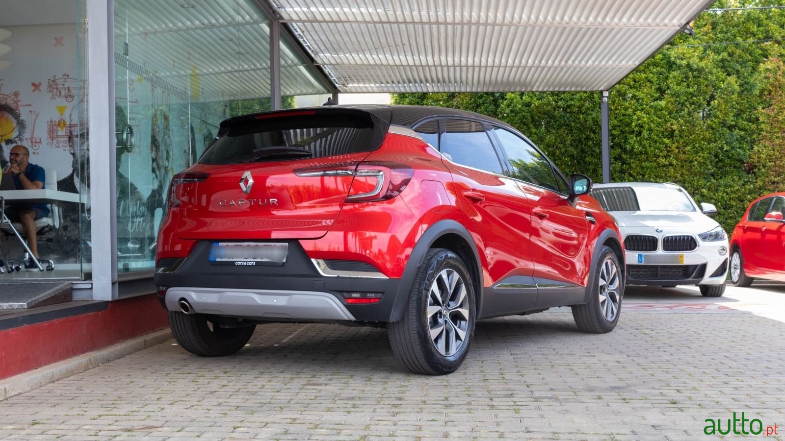 2021' Renault Captur photo #3
