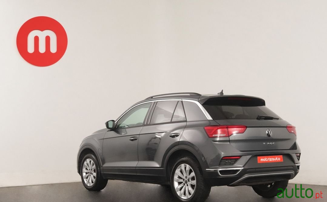 2021' Volkswagen T-Roc photo #3