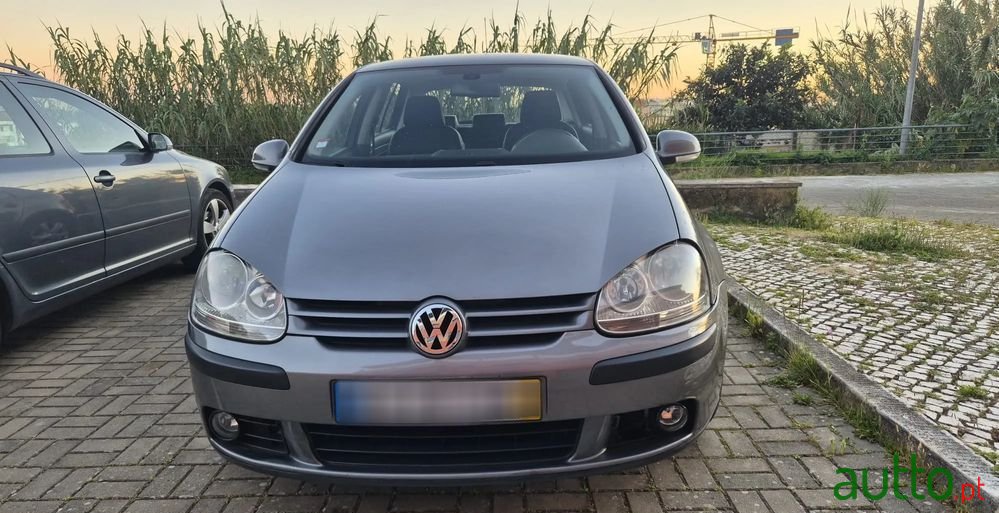 2006' Volkswagen Golf photo #1