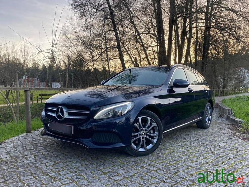 2018' Mercedes-Benz Classe C photo #3