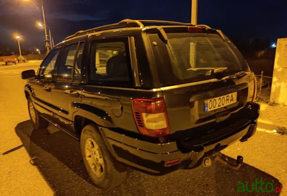 2000' Jeep Grand Cherokee photo #3