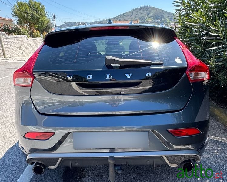 2013' Volvo V40 1.6 D2 R-Design photo #3