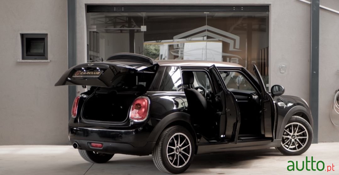 2016' MINI Cooper photo #5