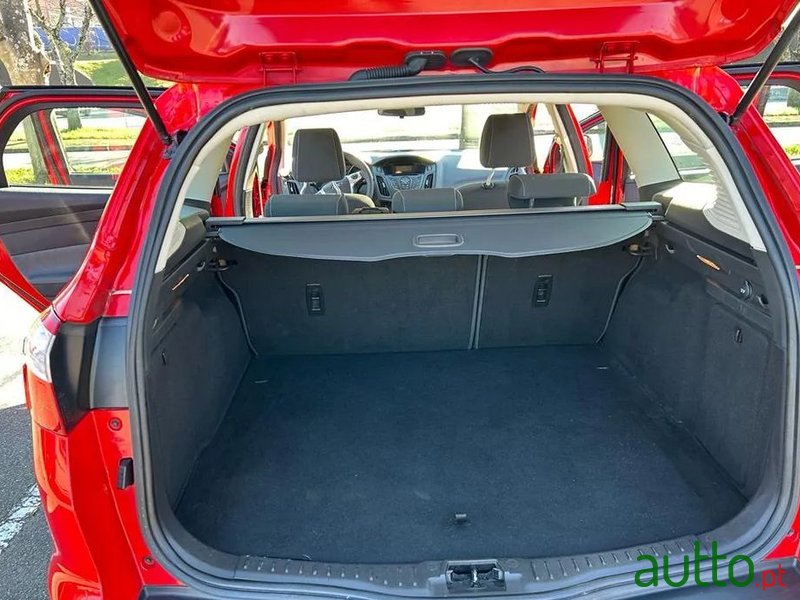 2015' Ford Focus Sw photo #2