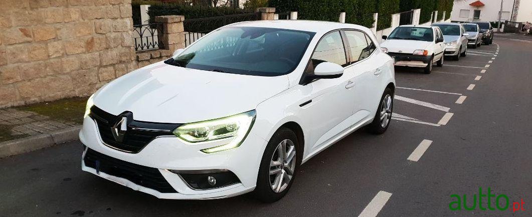 2016' Renault Megane photo #3