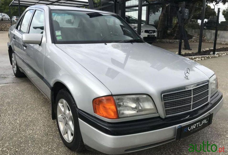 1994' Mercedes-Benz C-180 Elegance photo #2