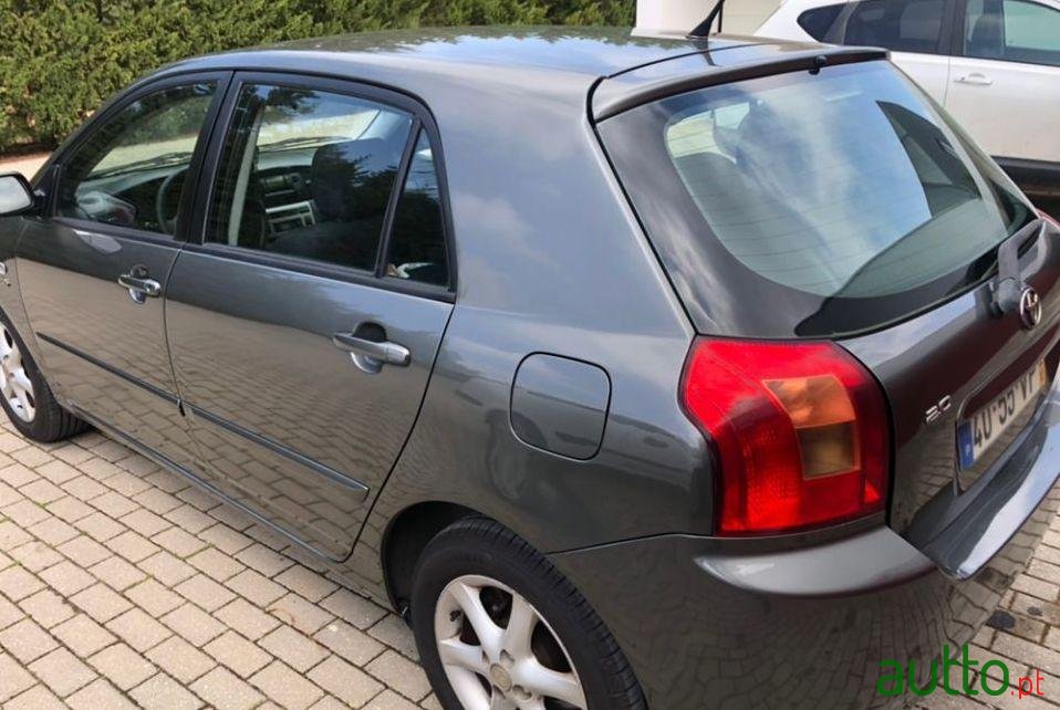 2003' Toyota Corolla 2.0 D4D photo #5