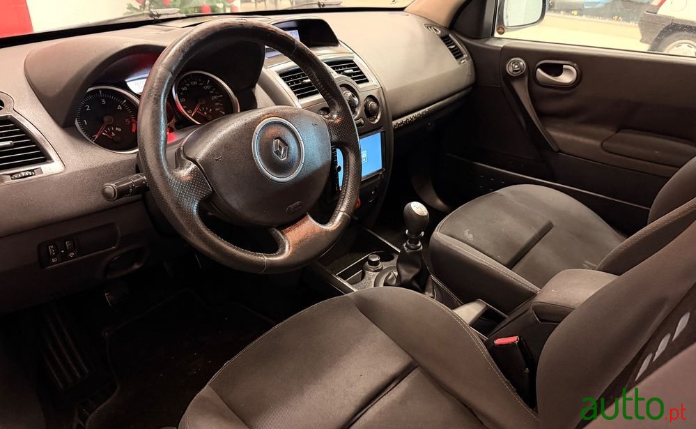 2008' Renault Megane Break photo #5
