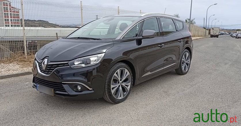 2017' Renault Grand Scenic photo #1