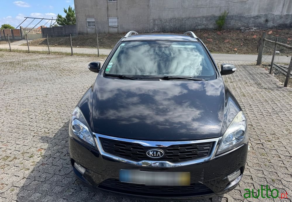 2009' Kia Ceed Sw photo #1