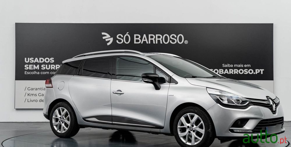 2020' Renault Clio Sport Tourer photo #5