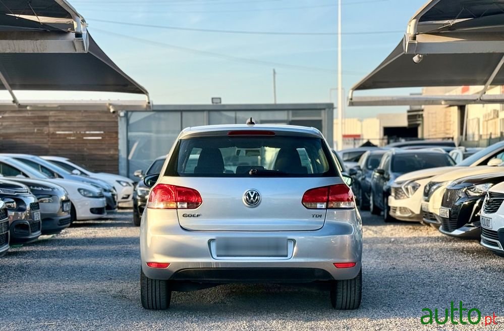 2011' Volkswagen Golf photo #6