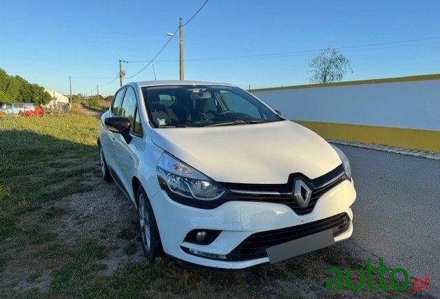 2018' Renault Clio photo #1