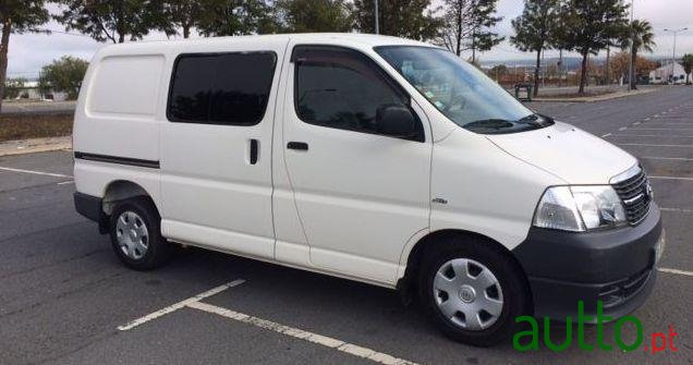 2009' Toyota Hiace Misto Mercadorias photo #2