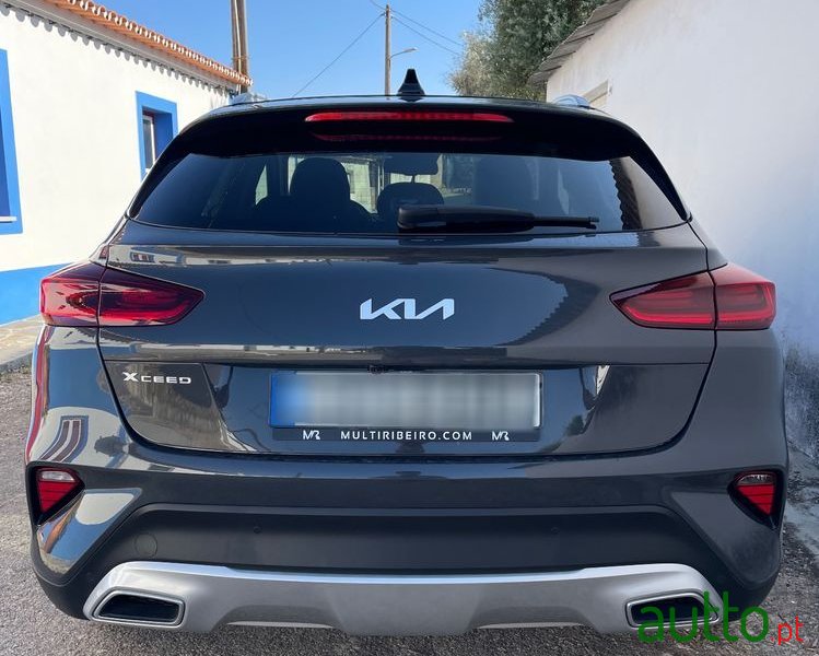 2022' Kia XCeed photo #2