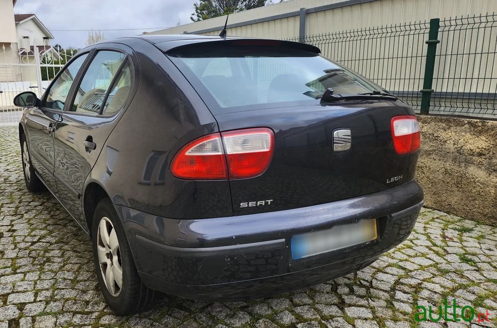 2005' SEAT Leon photo #3