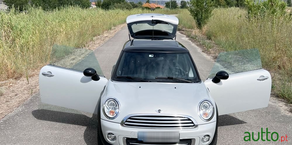 2012' MINI Coupé Cooper photo #4