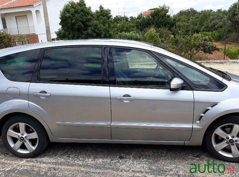 2006' Ford S-Max photo #2