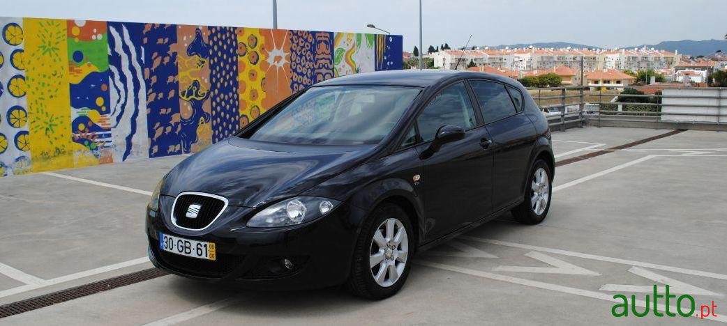 2008' SEAT Leon photo #1