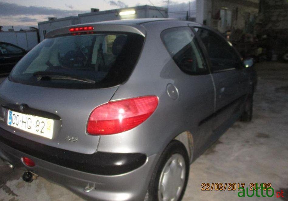 2002' Peugeot 206 1.4 Xs photo #1