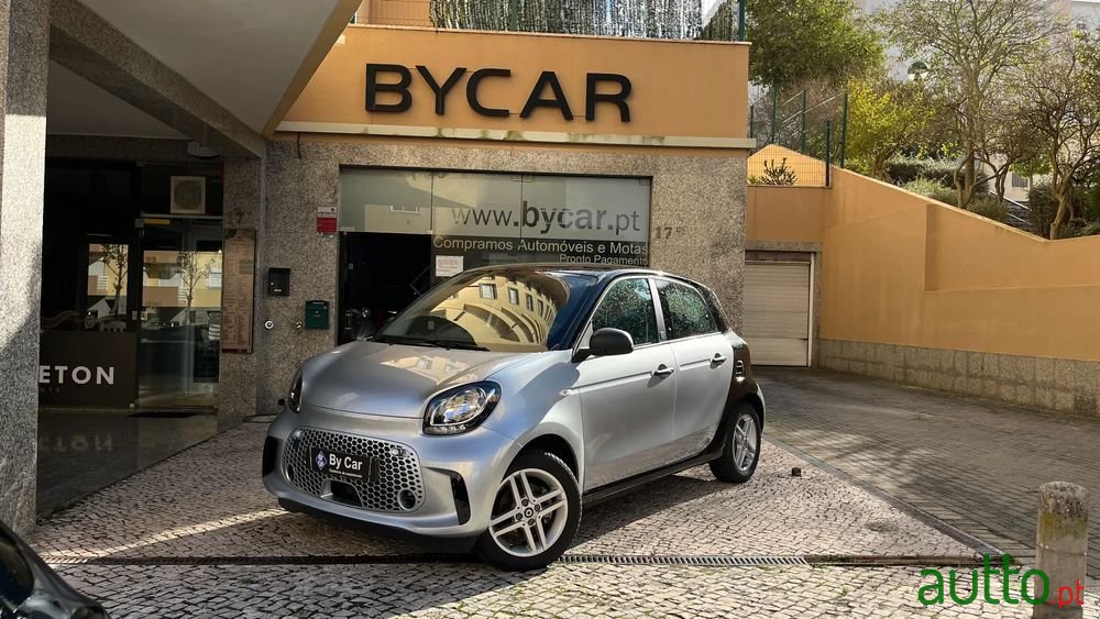 2021' Smart Forfour Electric Drive Passion photo #1