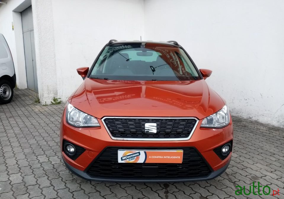 2020' SEAT Arona photo #2