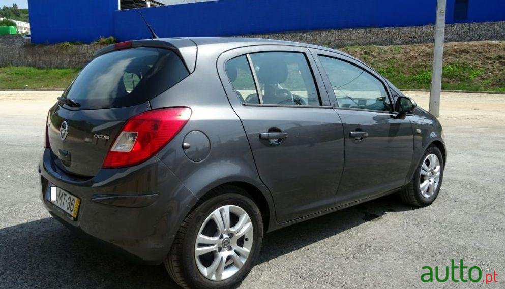 2012' Opel Corsa photo #3