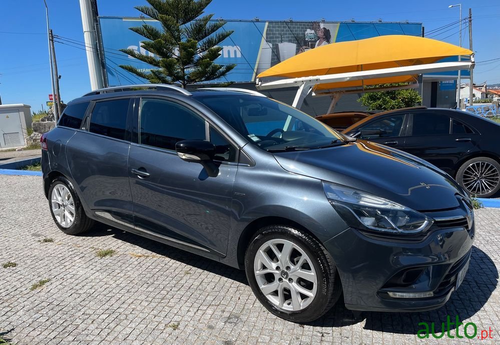 2018' Renault Clio Sport Tourer photo #5